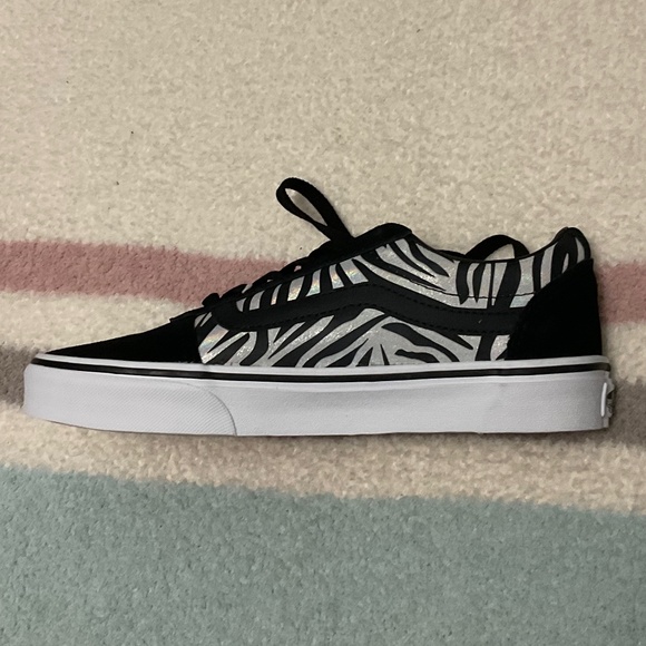 Women’s Ward Metallic Zebra Vans Size 8 BNIB - Picture 12 of 13